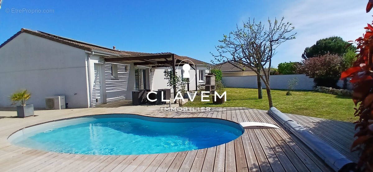 Maison à SAINT-ANDRE-DE-CUBZAC