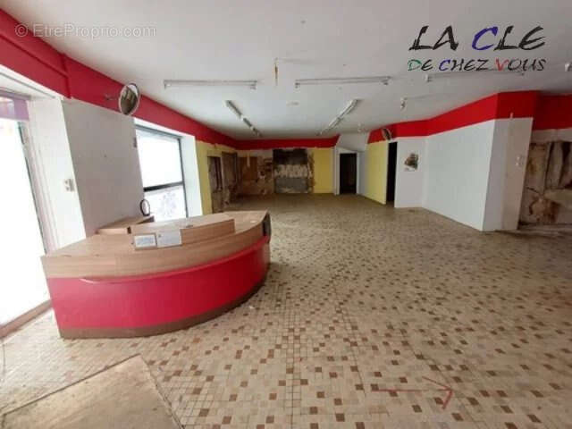 Appartement à COULONGES-SUR-L'AUTIZE