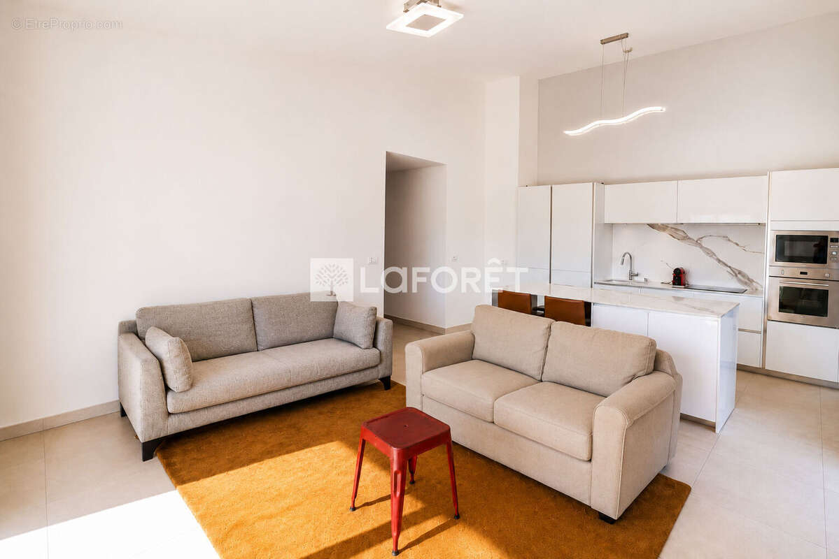 Appartement à VALBONNE