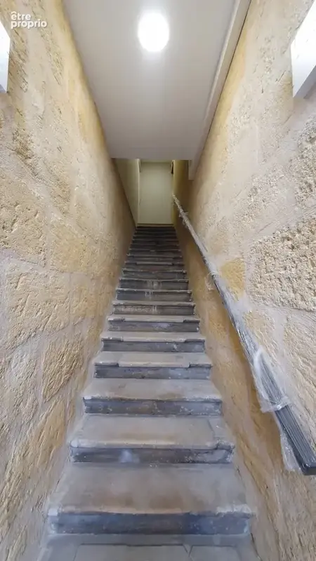 BORDEAUX VICTOIRE - Plateau à aménager dans immeuble pierre - photo 7