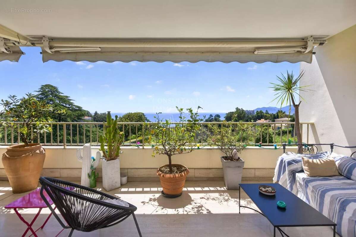 Appartement à CANNES