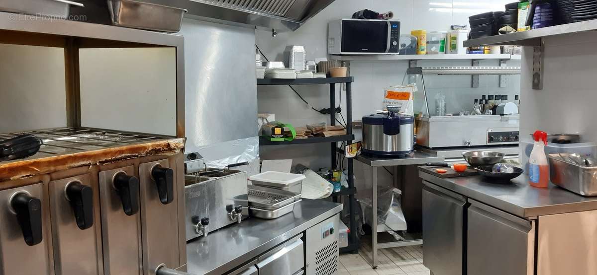 CUISINE - Commerce à SAINT-DENIS