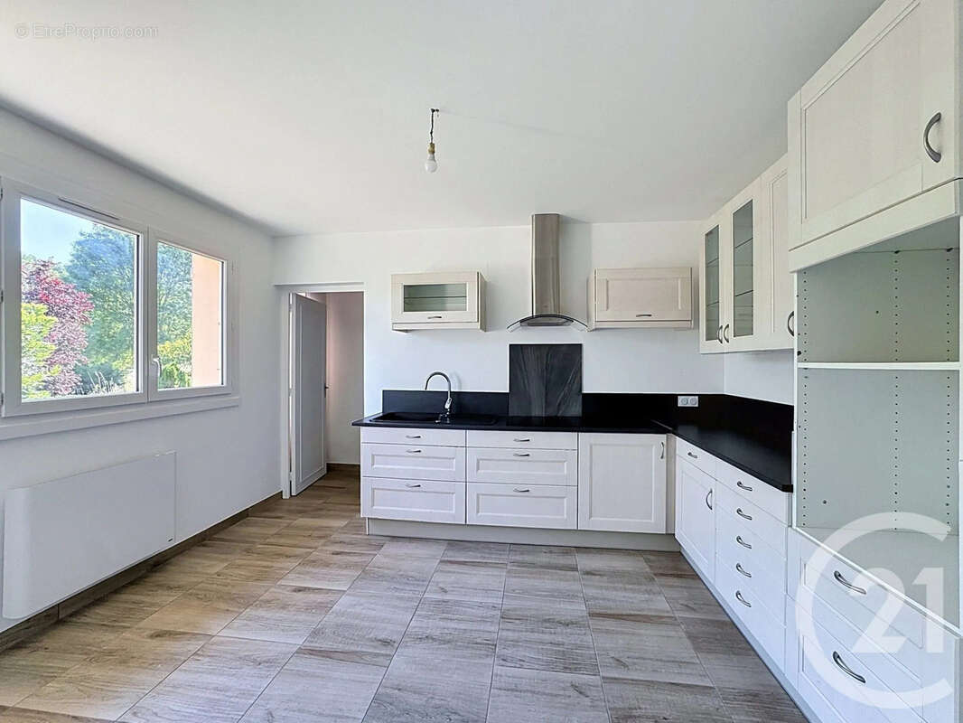 Maison 120 m² à Pavie  - photo 11