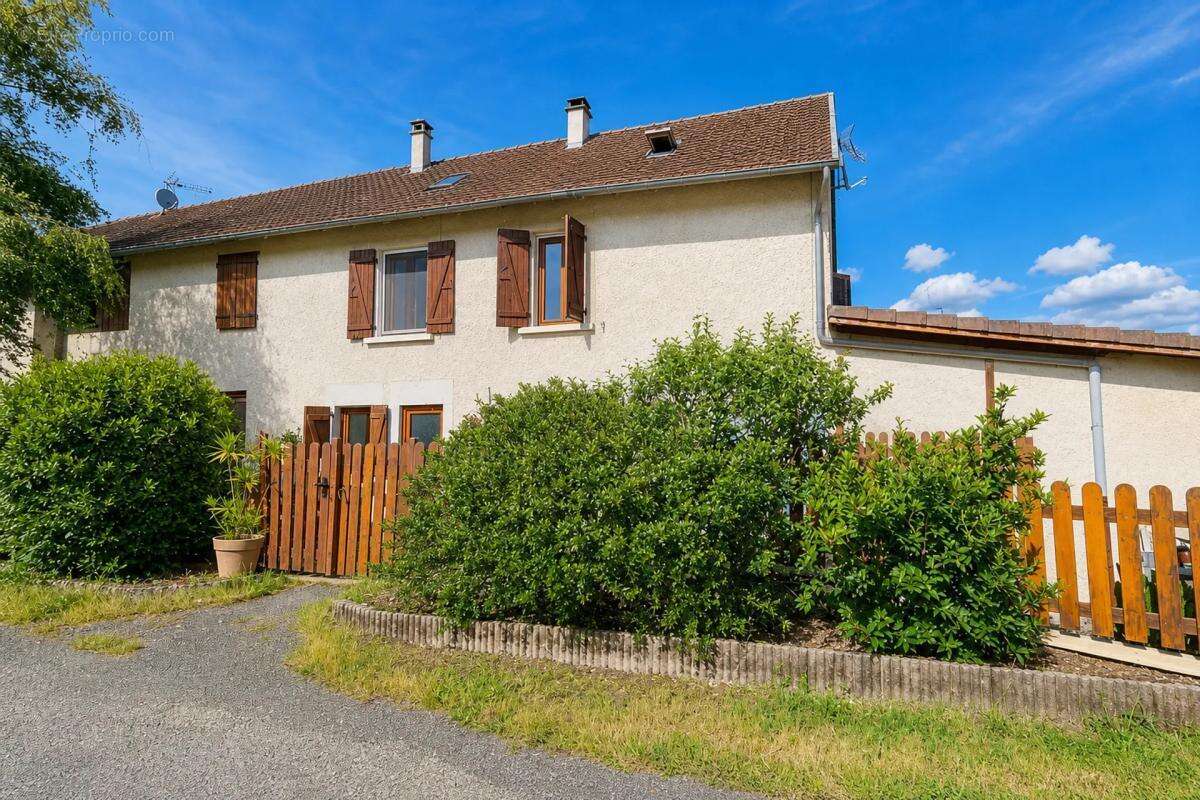 Maison mitoyenne de 135 m2 - photo 2