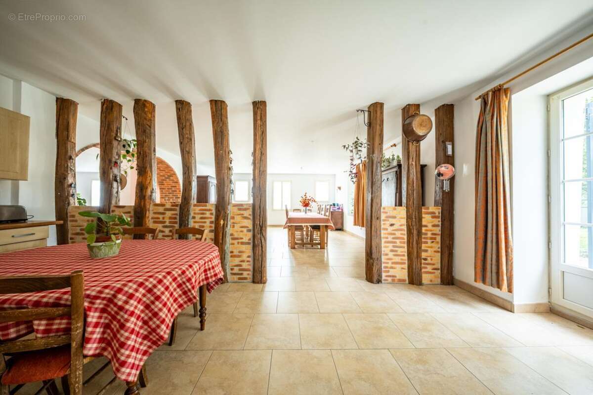 Maison à SAINT-JULIEN