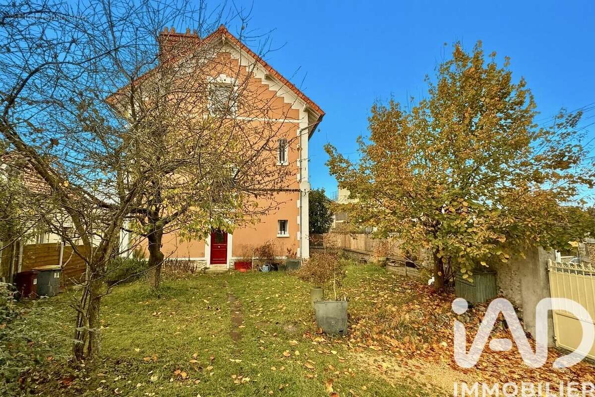 Photo 2 - Maison à LAGNY-SUR-MARNE