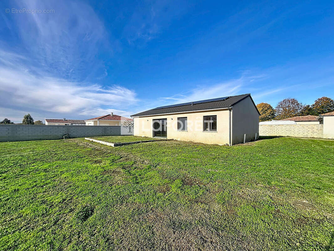 Maison à CASTELSARRASIN