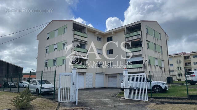 Appartement à LE ROBERT