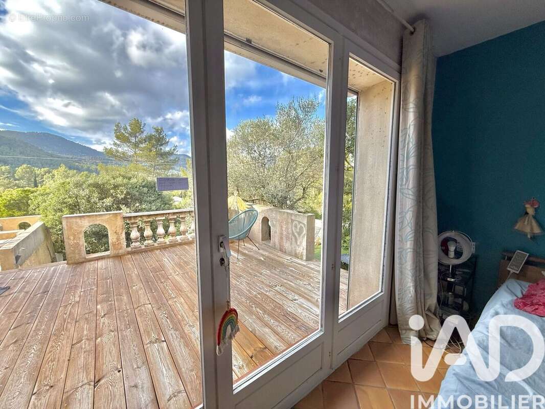 Photo 9 - Maison à SOLLIES-TOUCAS