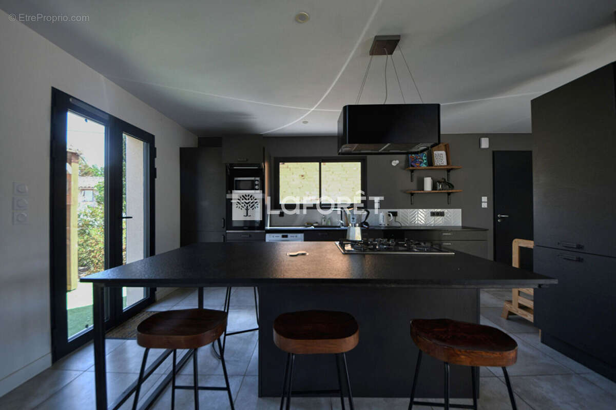Jolie propriété contemporaine de 138 m² avec grange de caractère à vendre à Rabastens - photo 6