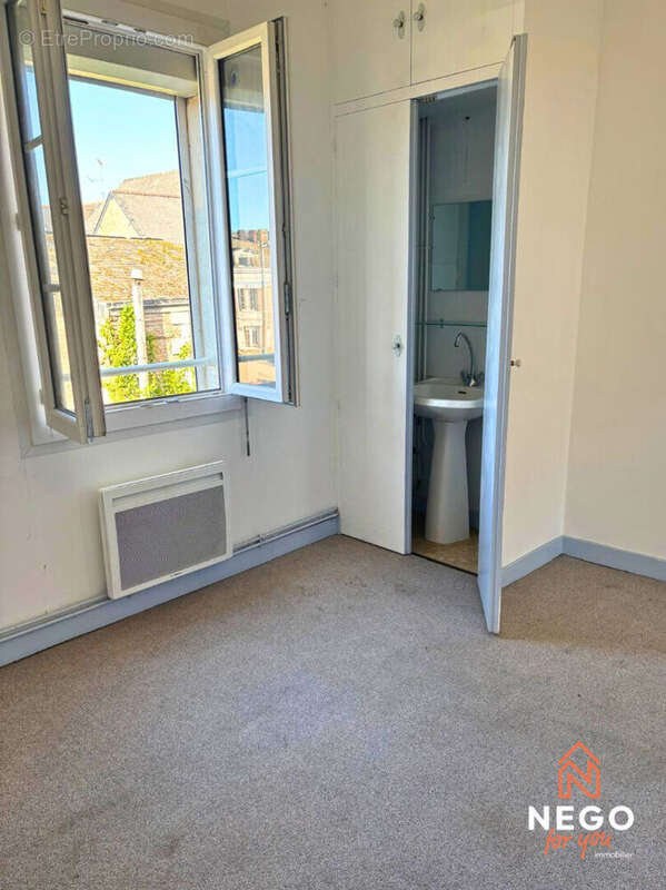 Maison à CHATEAUNEUF-SUR-SARTHE