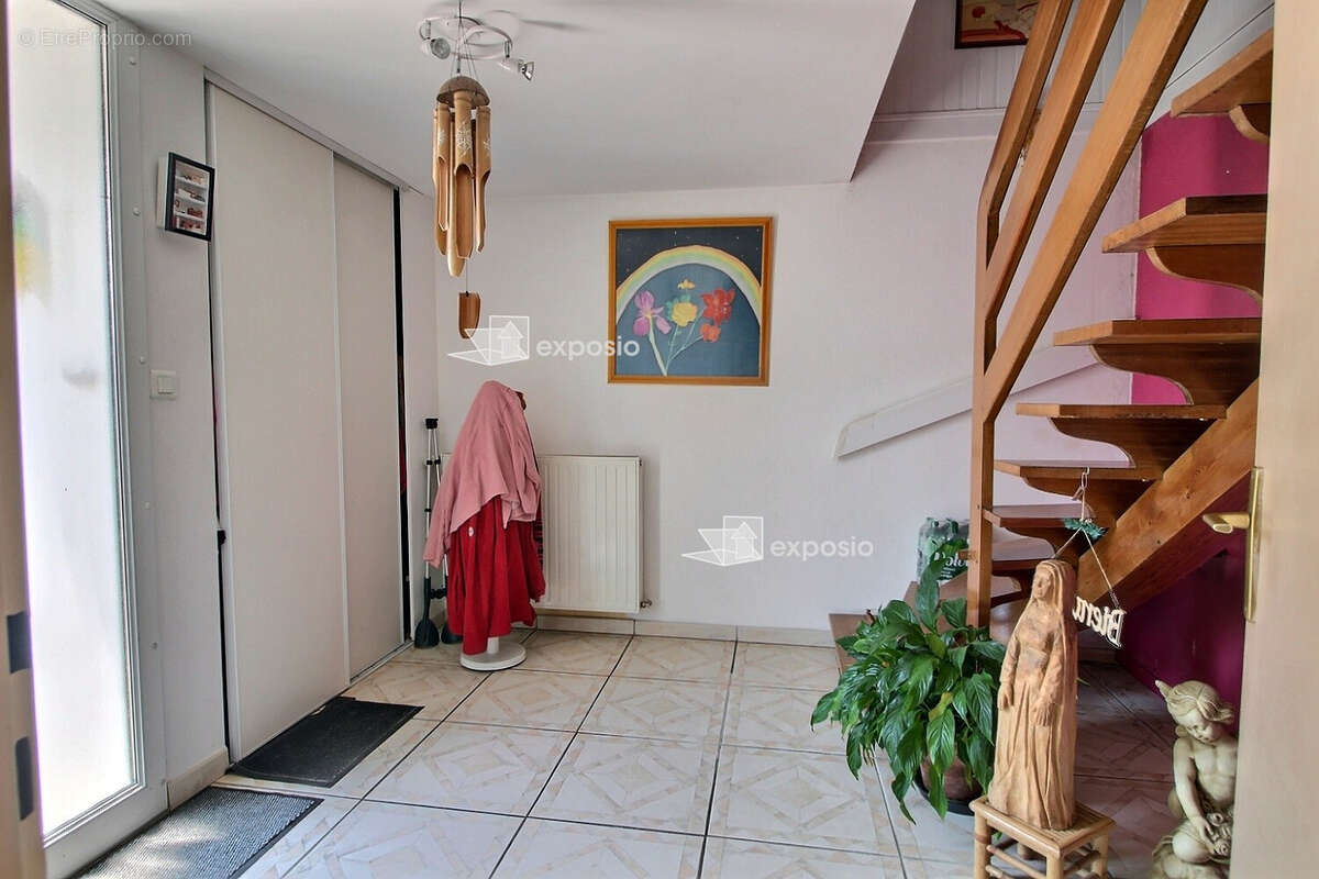 Maison Aiffres 4 pièce(s) 110 m2 - photo 4