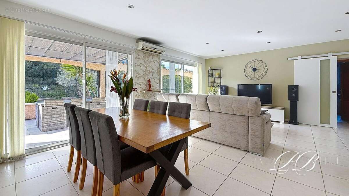 Maison à CASES-DE-PENE