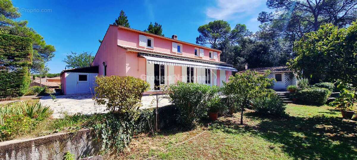 Maison à SABRAN