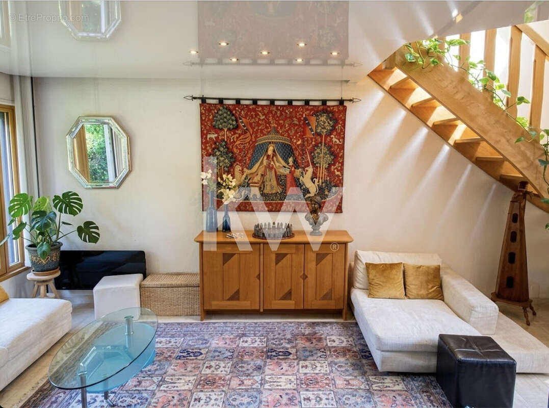Maison 324 m² à Saint-Remy-L'honore  - photo 7
