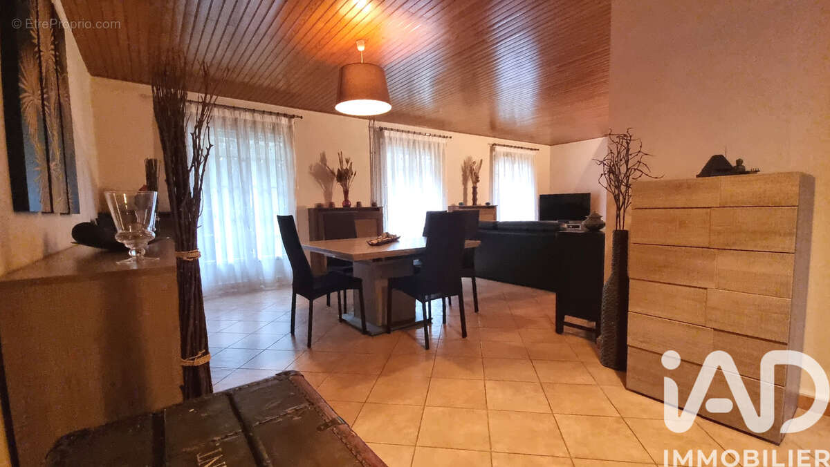 Photo 7 - Maison à VILLENEUVE-LE-ROI