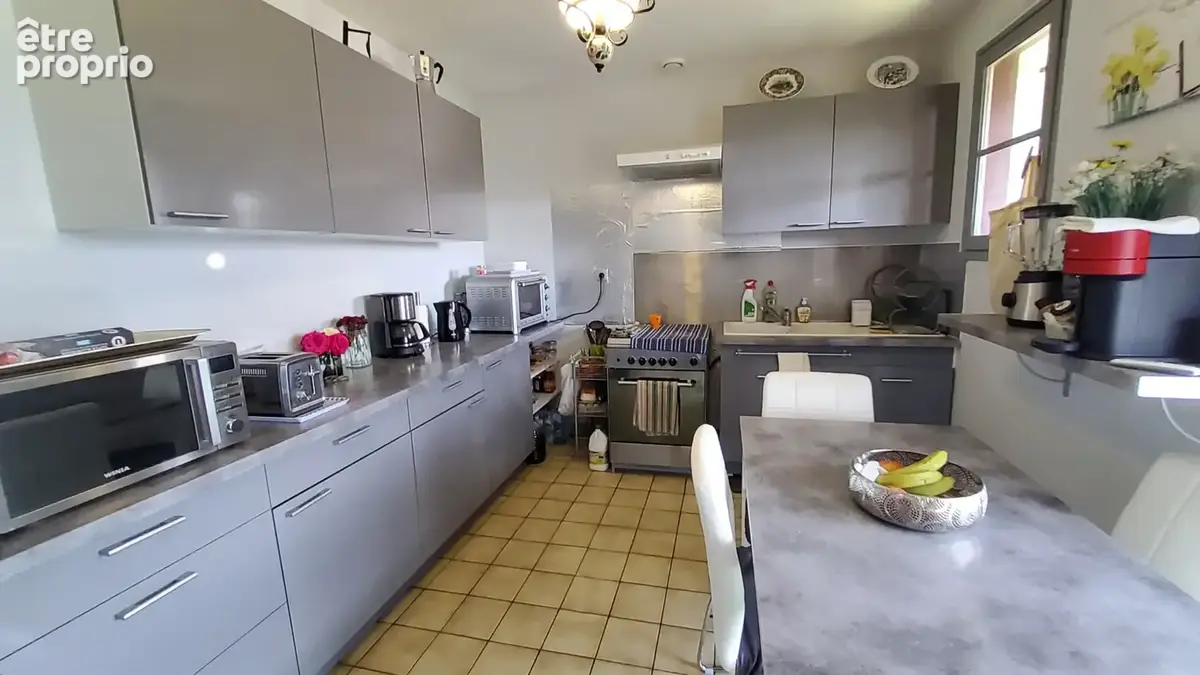A VENDRE - Maison de ville 115m2 - 5 pièces - 4 chambres - 620m2 de terrain - Poitiers Ouest - photo 5