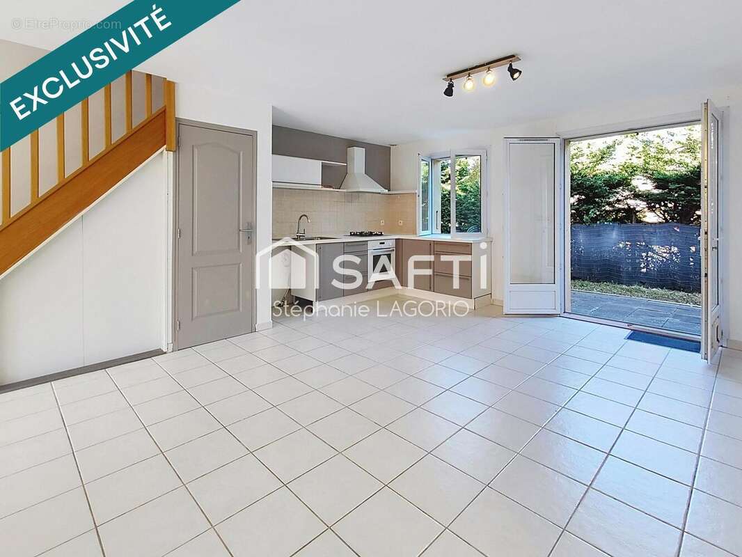 Appartement 72 m² à Saint-Sauveur  - photo 3