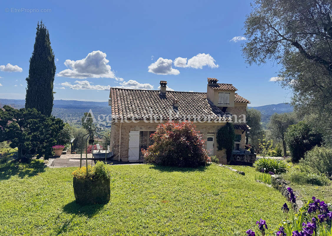 Un authentique mas du xviiième siecle avec sa vue mer - photo 17