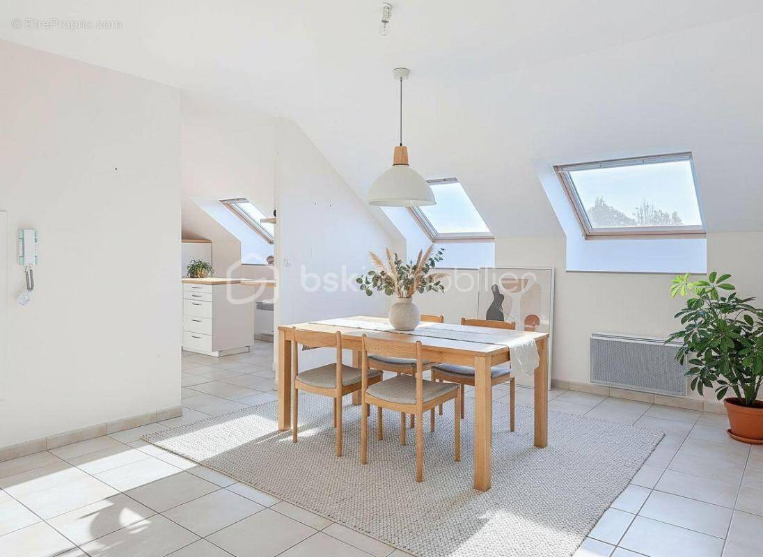 Appartement à VENDIN-LE-VIEIL