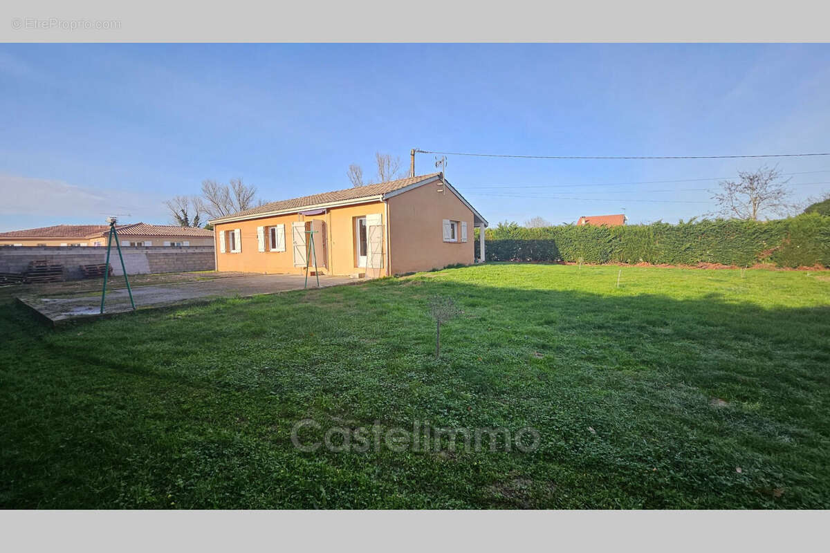 Maison à CASTELMAYRAN