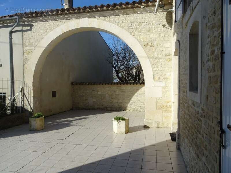 Maison à HIERSAC