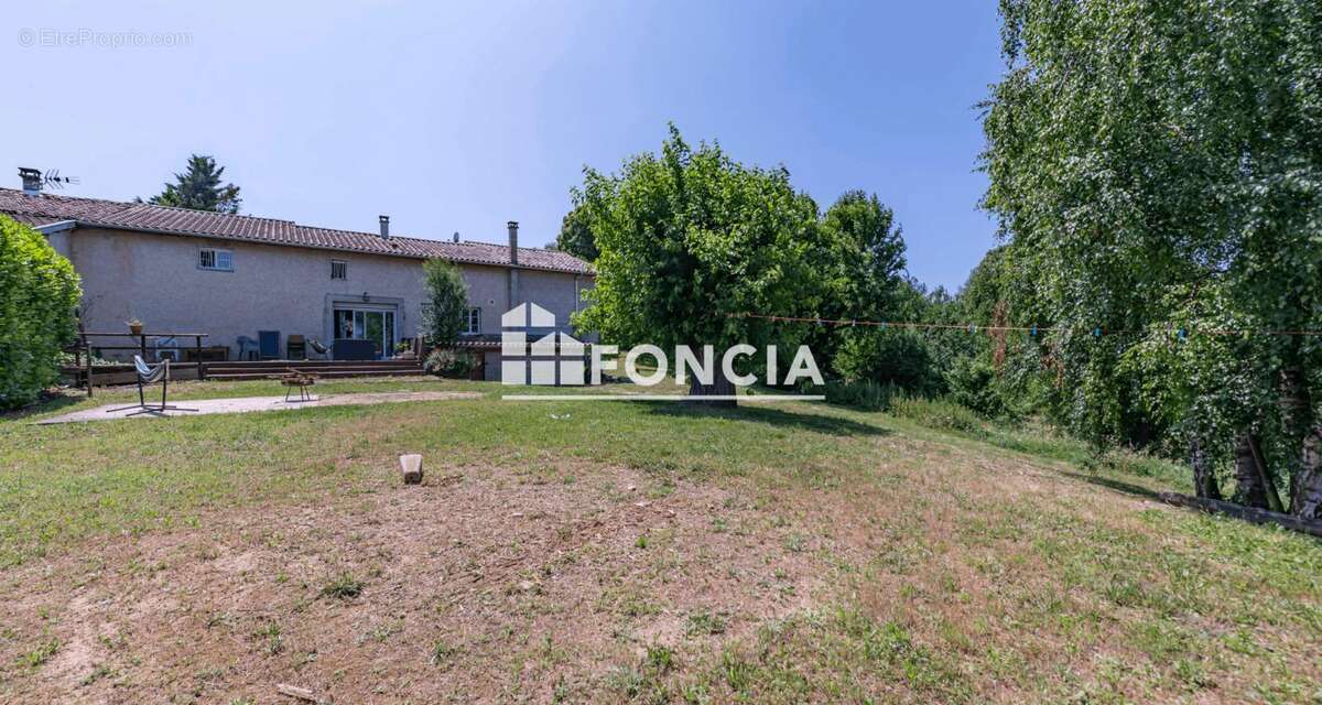 Maison à SAINT-ROMAIN-DE-SURIEU