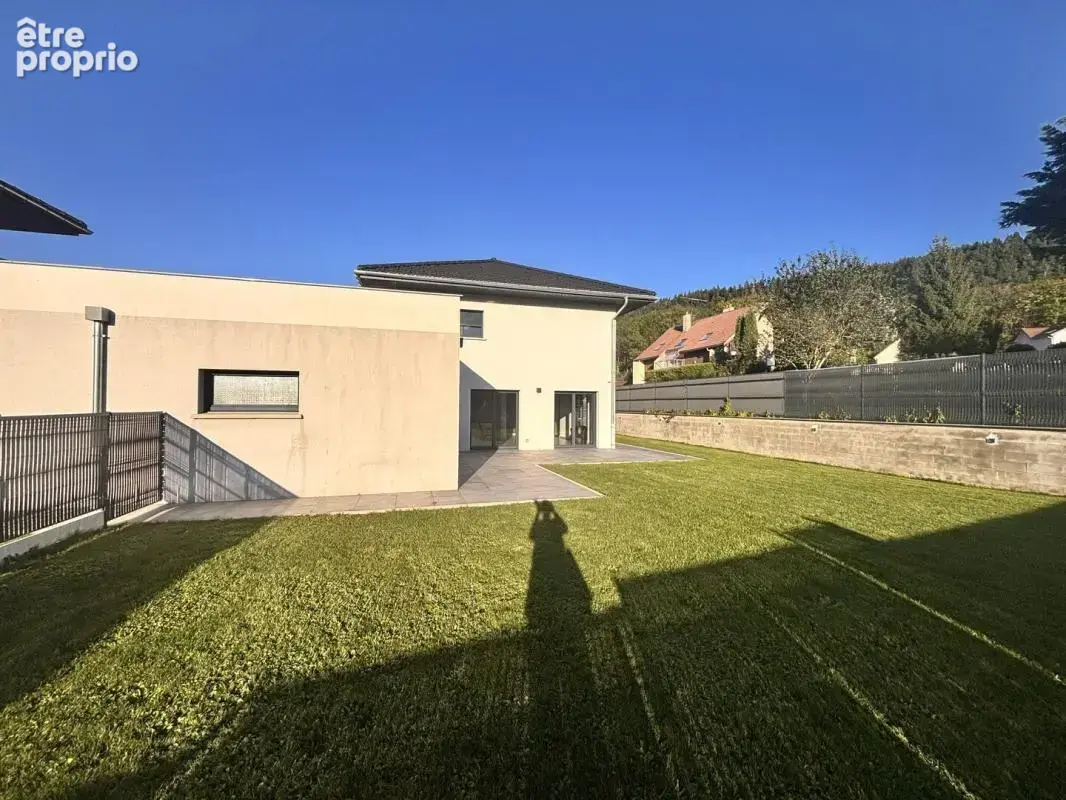 Maison à BIANS-LES-USIERS