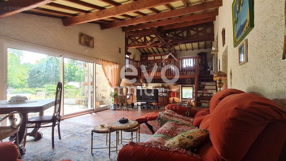 Maison à LE CELLIER