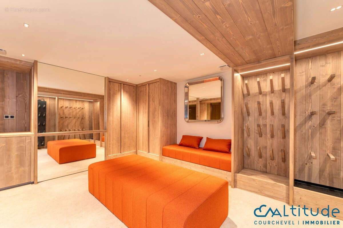 Appartement 403 m² à La Perriere  - photo 6