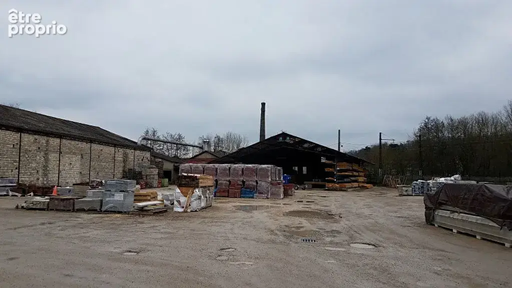 Ensemble immobilier développant 2900m² de surface de bâtiments sur une parcelle de 7850m² - photo 8