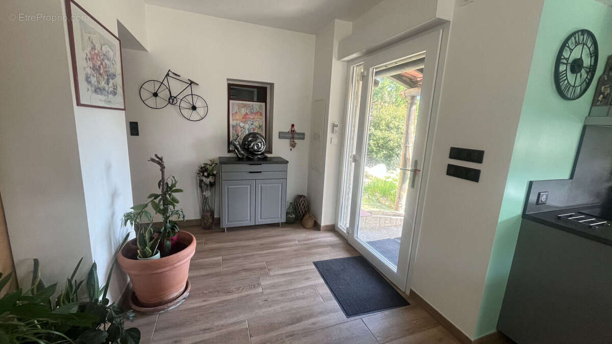 Maison à NANS-LES-PINS