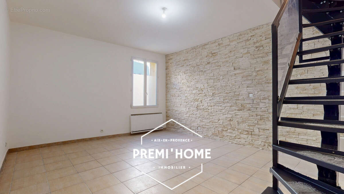 Appartement à ROUSSET