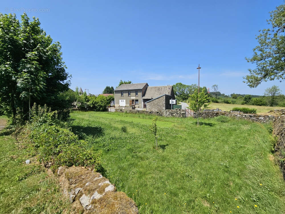 Maison à SAINT-GOUSSAUD