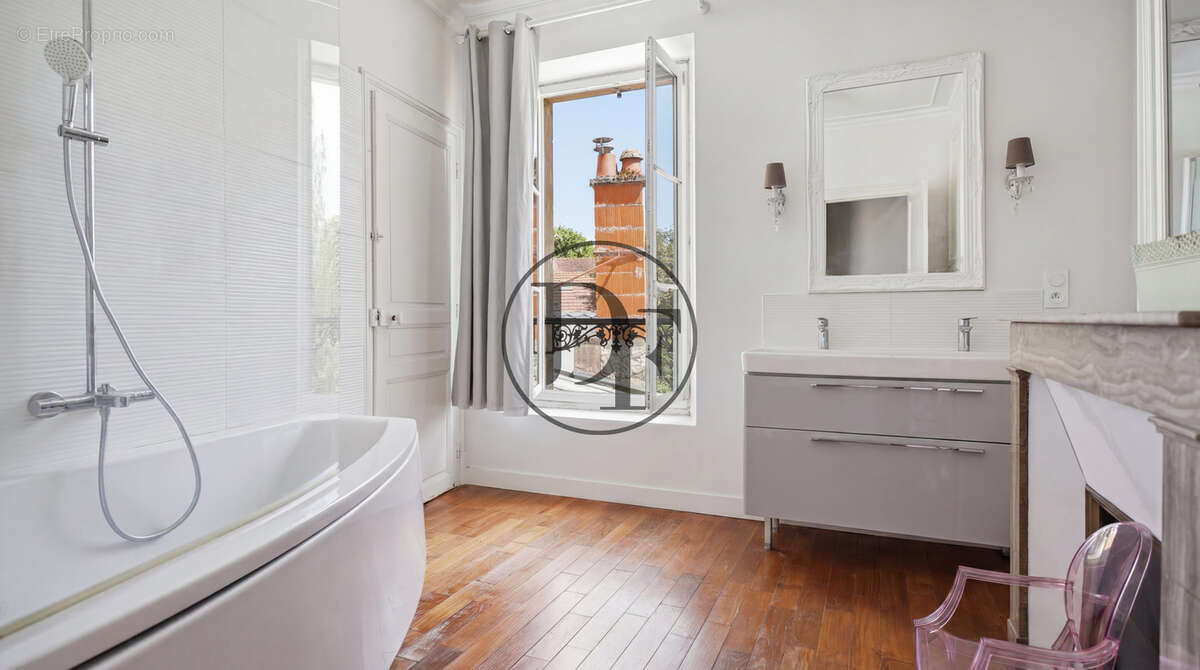 Appartement à FONTAINEBLEAU
