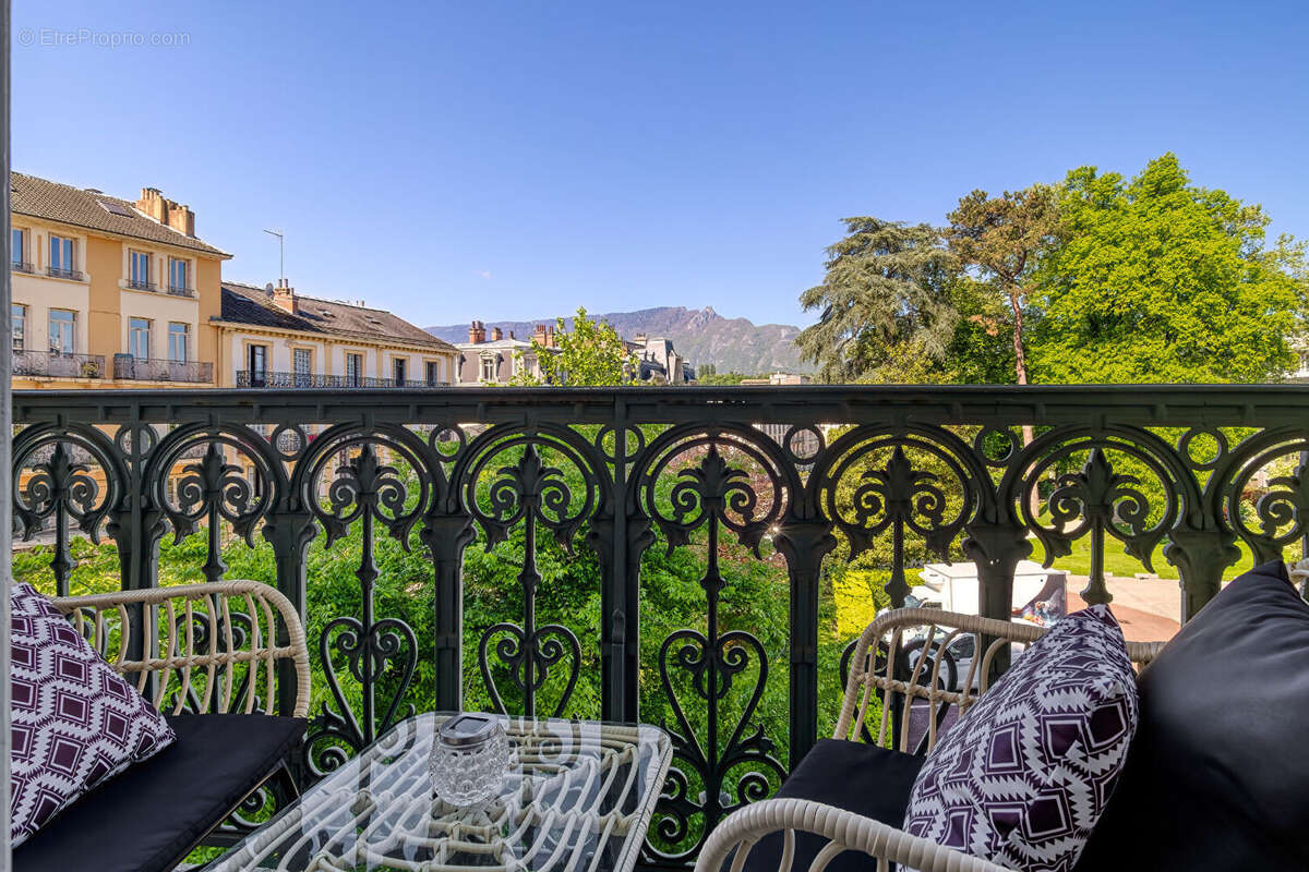 Appartement à AIX-LES-BAINS