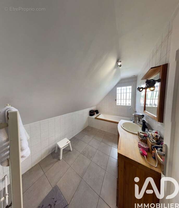 Maison 171 m² à Le Meux  - photo 8