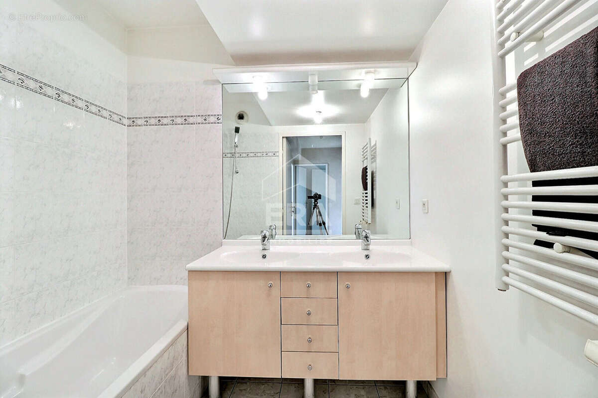 Appartement à SAINT-DENIS