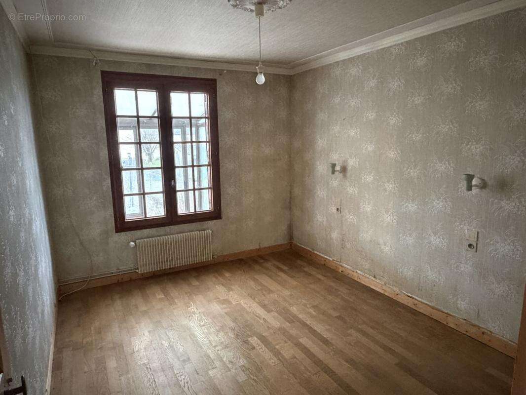 Maison à SAINT-MARTIN-DU-VIEUX-BELLEME