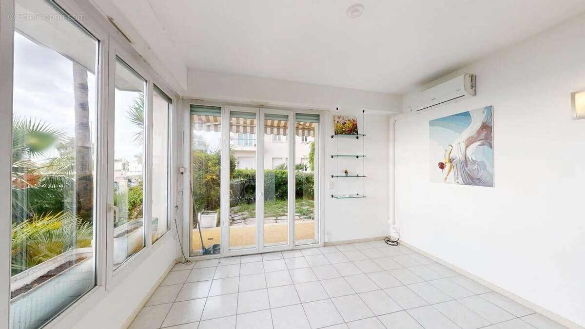 Appartement à MENTON