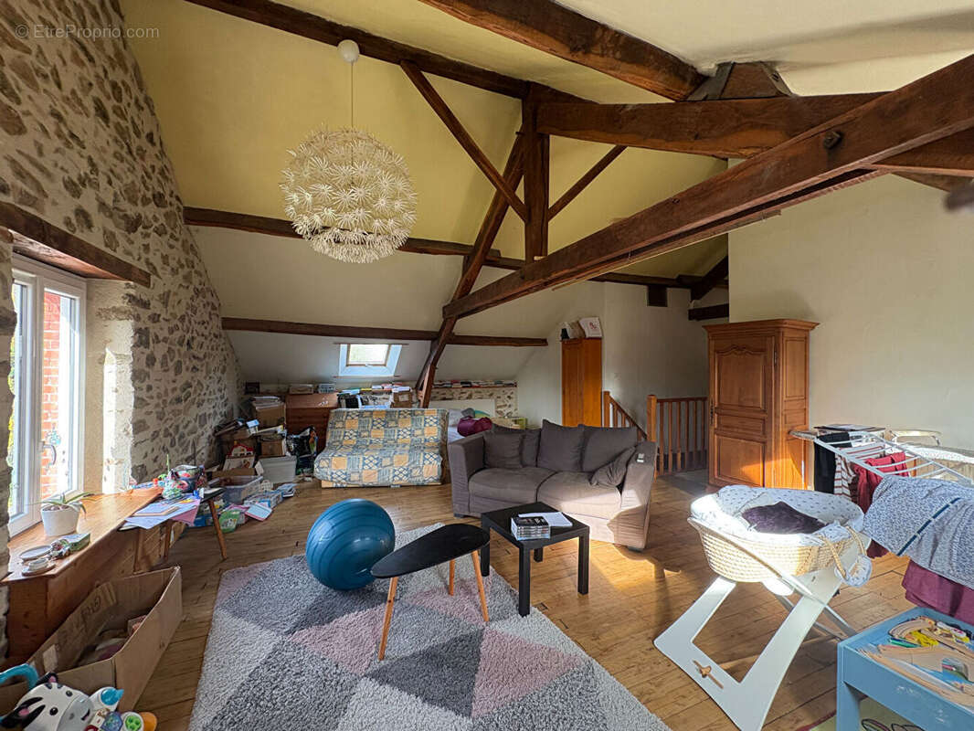 Maison à BUJALEUF