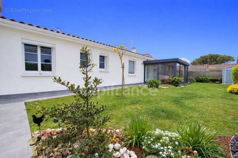 Maison à SAINT-GEORGES-DE-DIDONNE