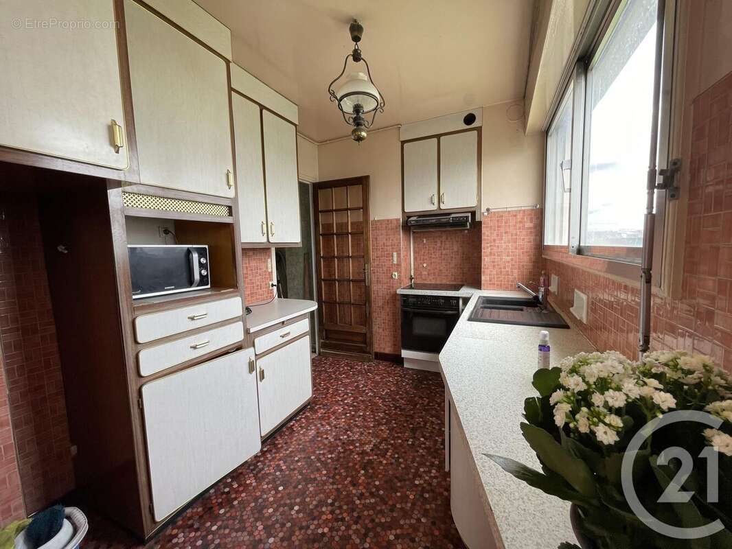 Appartement à SAINT-MAUR-DES-FOSSES