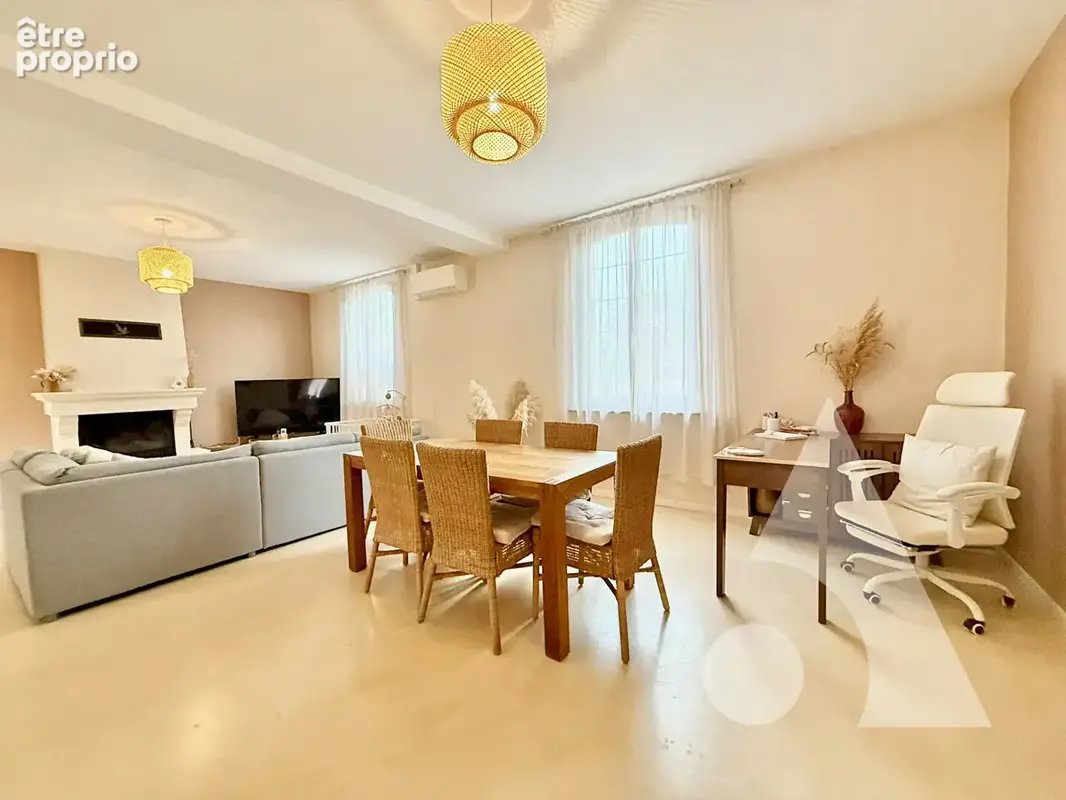 Longère de rénovée de 250m² avec grand terrain et dépendances - photo 9