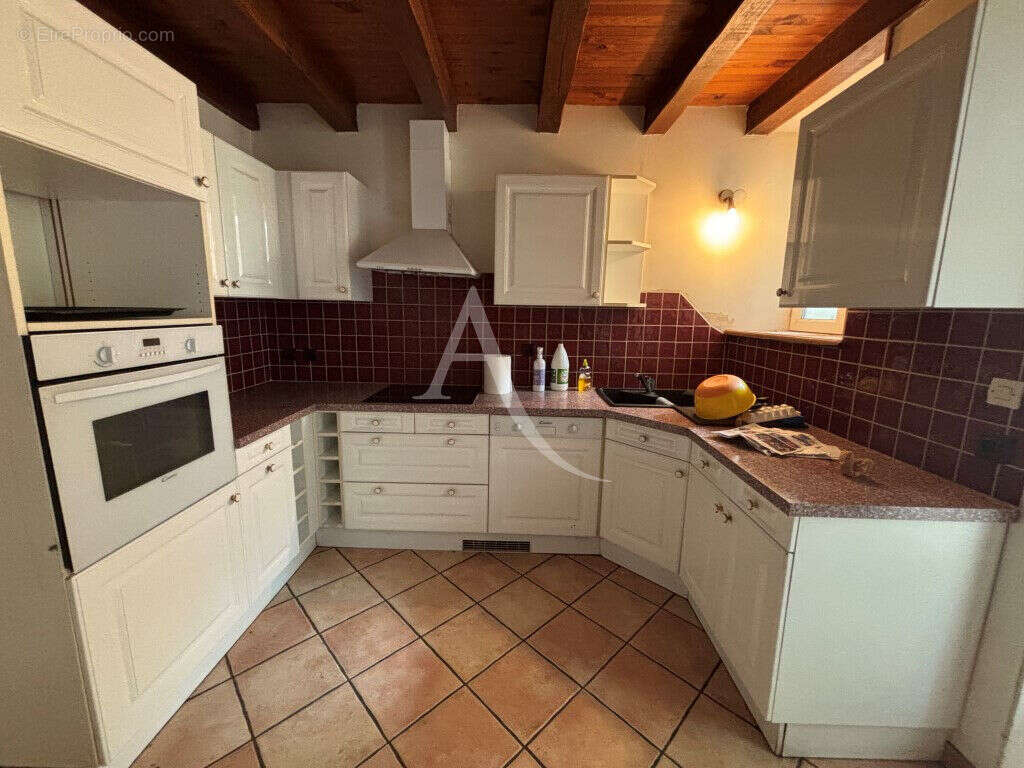 EN VENTE - GARCHIZY - Maison de bourg F2 terrain - photo 3