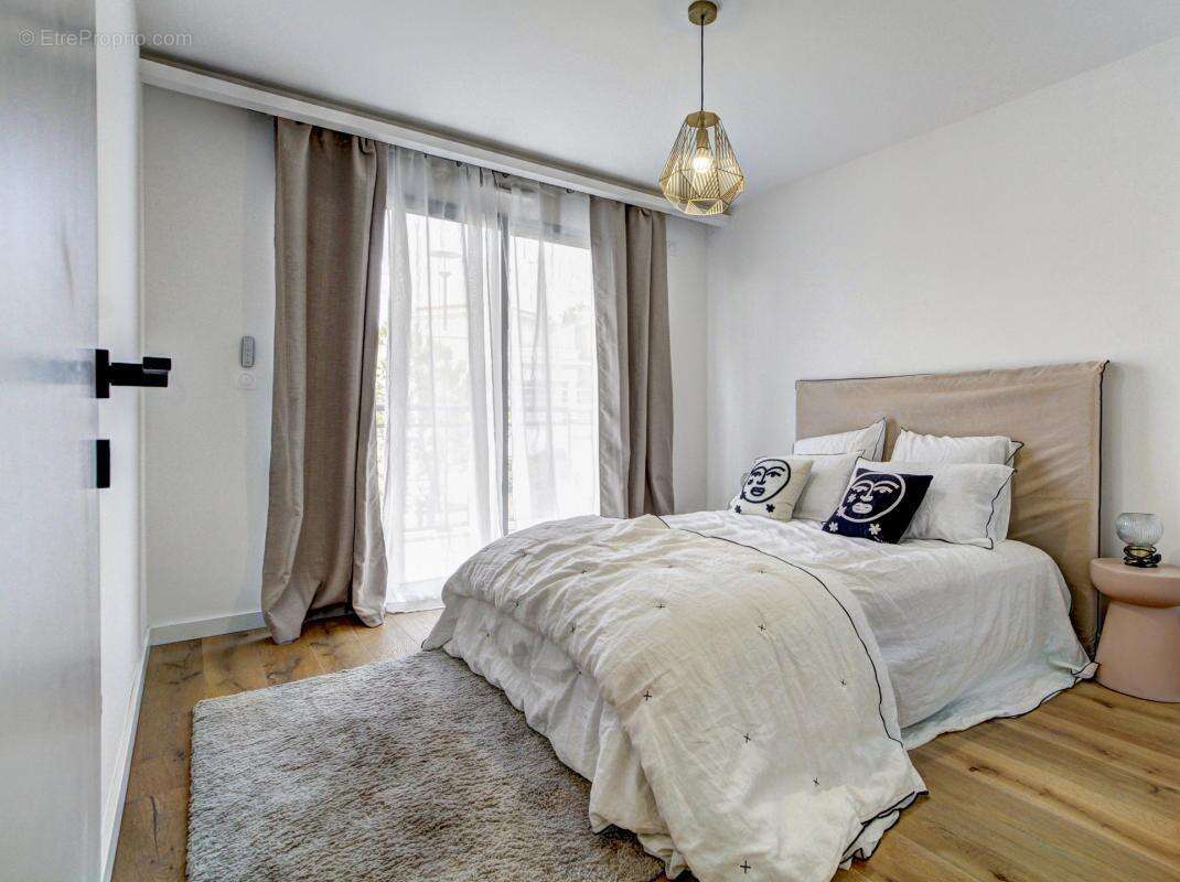 Appartement à LE CANNET