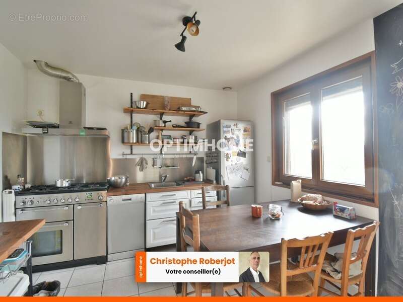 Maison à OUROUX-SUR-SAONE