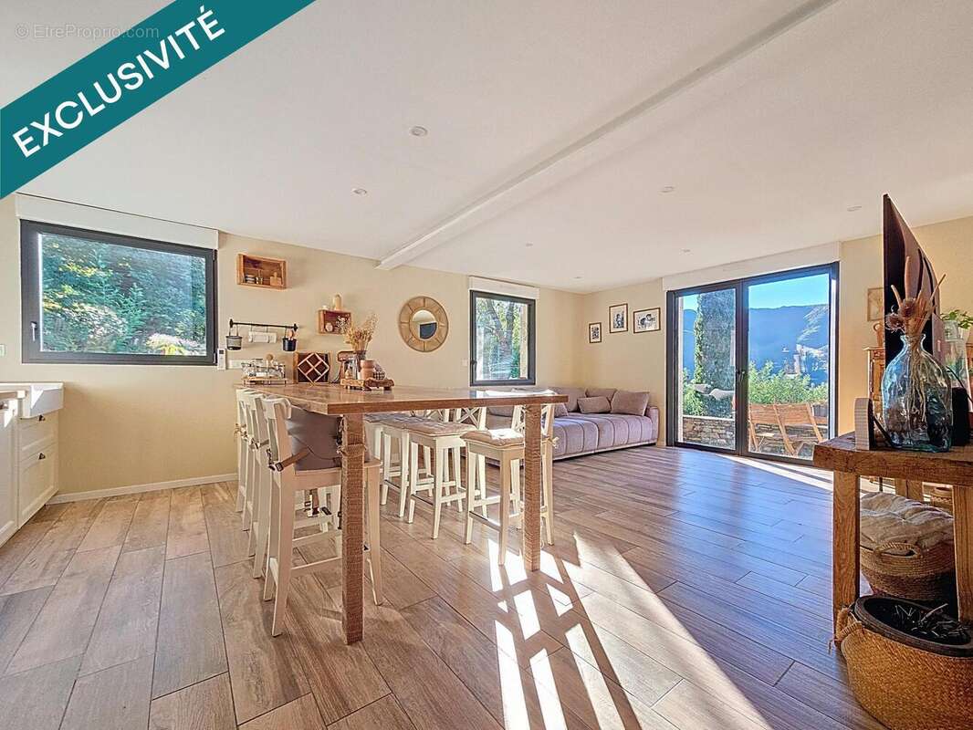 Photo 4 - Maison à COLOMBIERES-SUR-ORB