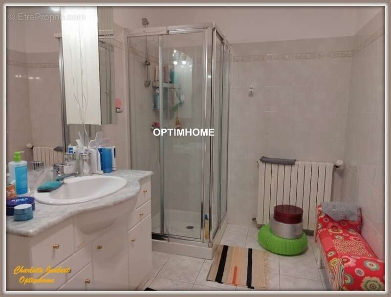 Maison à AUBETERRE-SUR-DRONNE