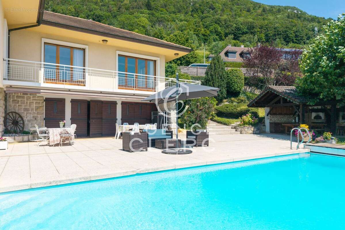 Maison à VEYRIER-DU-LAC